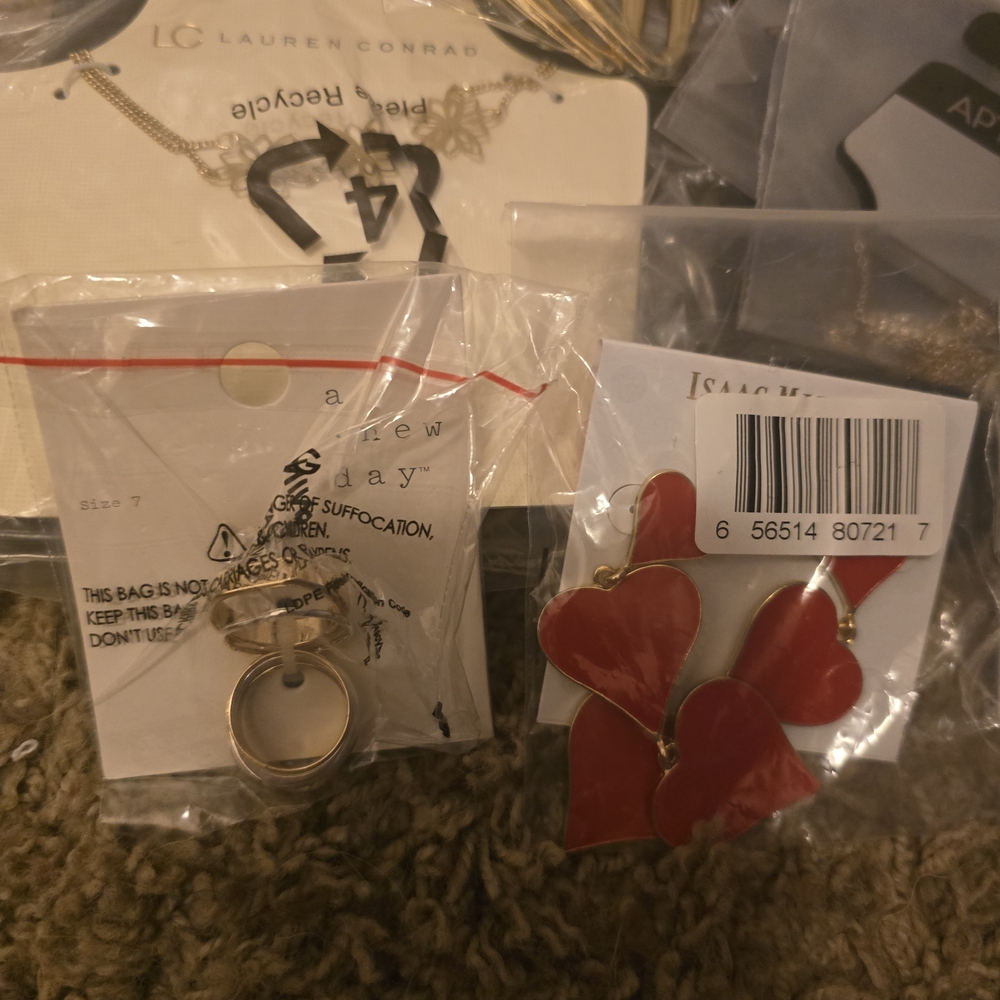 Fashion Jewelry Bundle - Picture 2 of 6